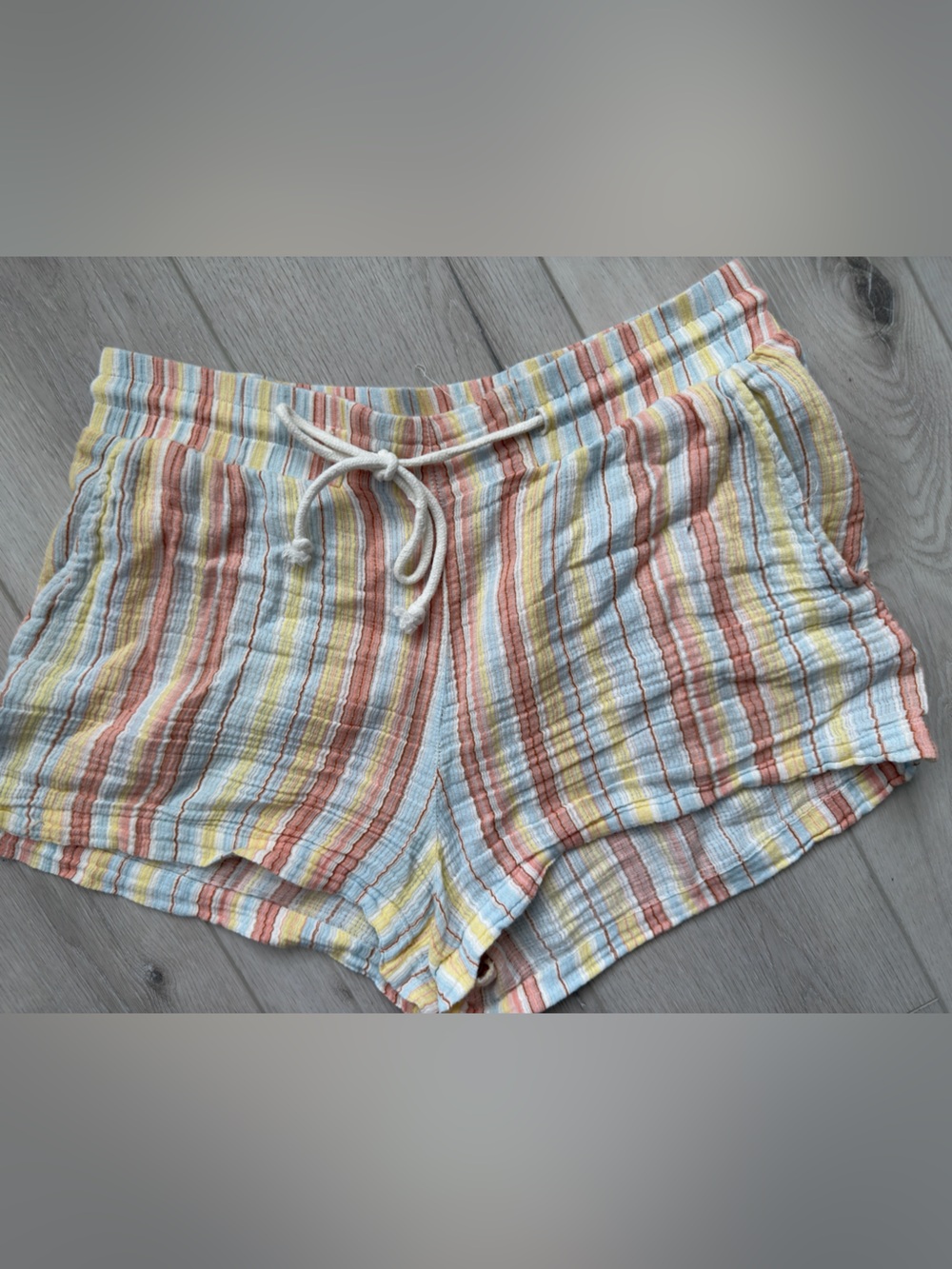 Billabong women’s shorts